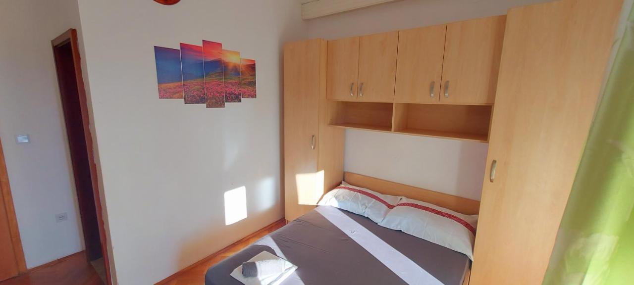 Apartmani Andrija Zivogosce Exterior photo