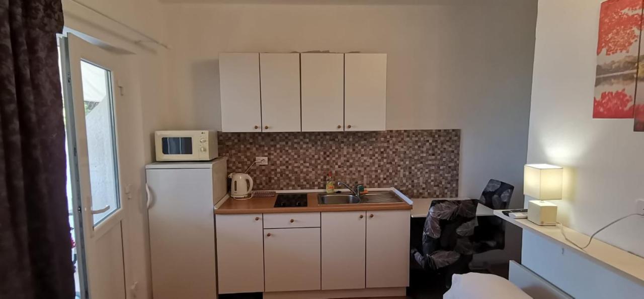 Apartmani Andrija Zivogosce Exterior photo